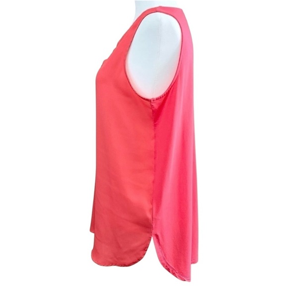 Reitmans Classic V-Neck Sleeveless Blouse - Picture 5 of 10